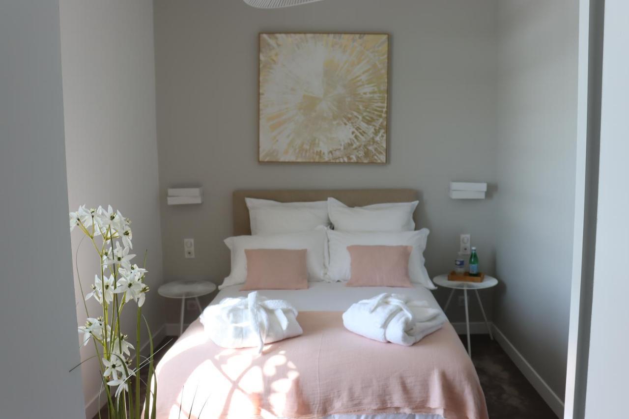 White House, Maison D'Hotes Villequier 外观 照片